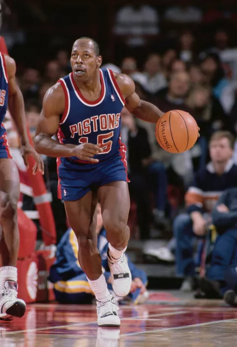 Detroit Pistons vs Denver Nuggets at McNichols Arena 1989 - Vinnie Johnson dribbles the basketball